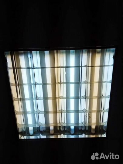 Светильник потолочный