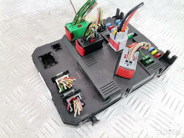 Блок комфорта для Citroen Picasso S118085220F