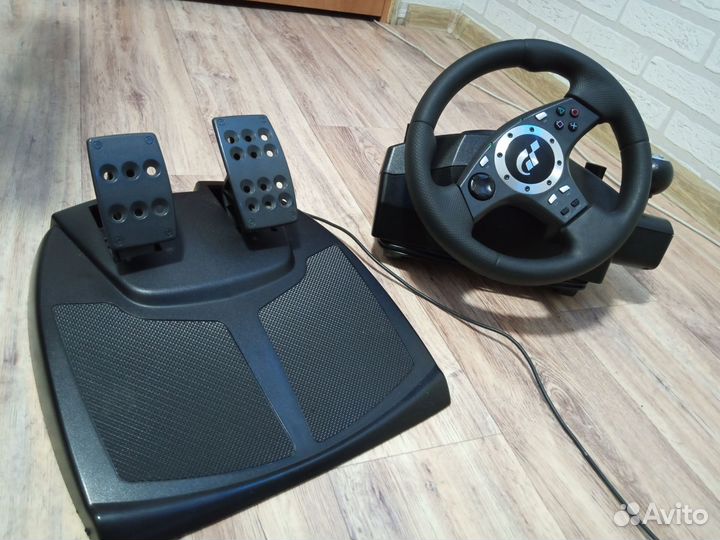 Руль 900 Logitech Driving Force Pro