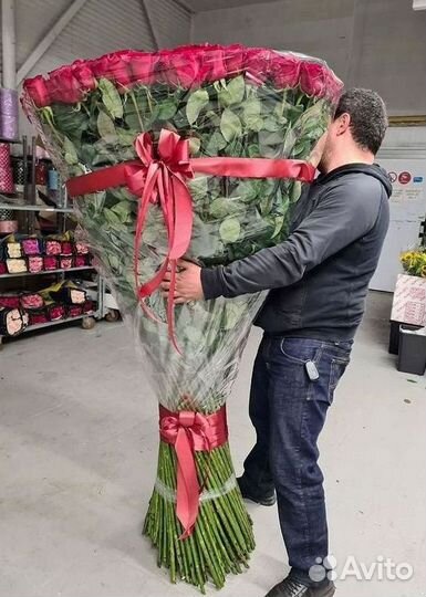 Букет роз 101 роза 51 роза