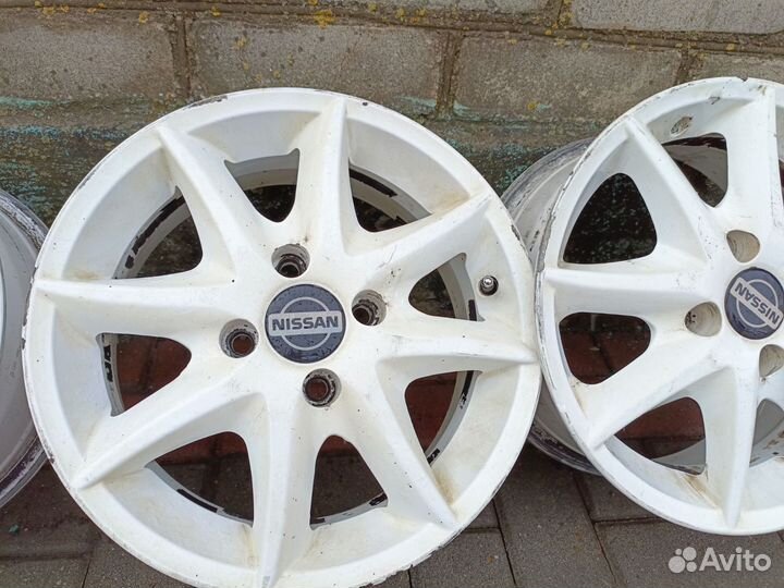 Продаю диски на Ниссан AD