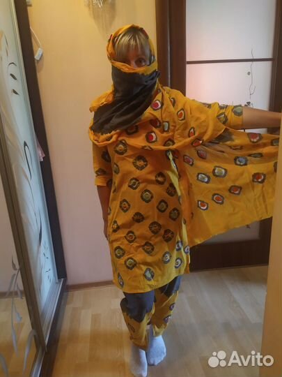 Женский индийский наряд