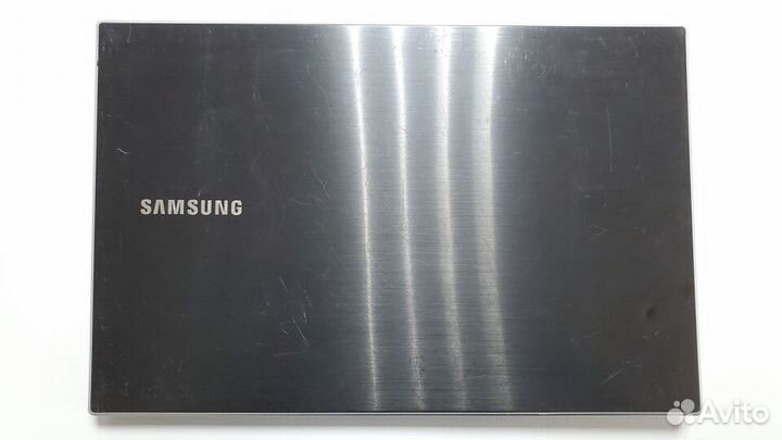 Крышка экрана ноутбука Samsung NP300V5A