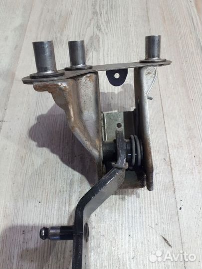 Педаль сцепления Nissan note E11