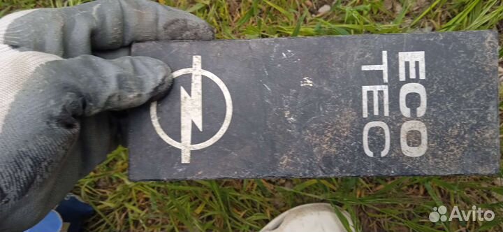 Продаю запчасти двигателя на В Opel Omega