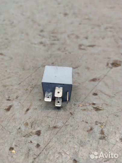 Реле Porsche Cayenne 957 4.8 2008