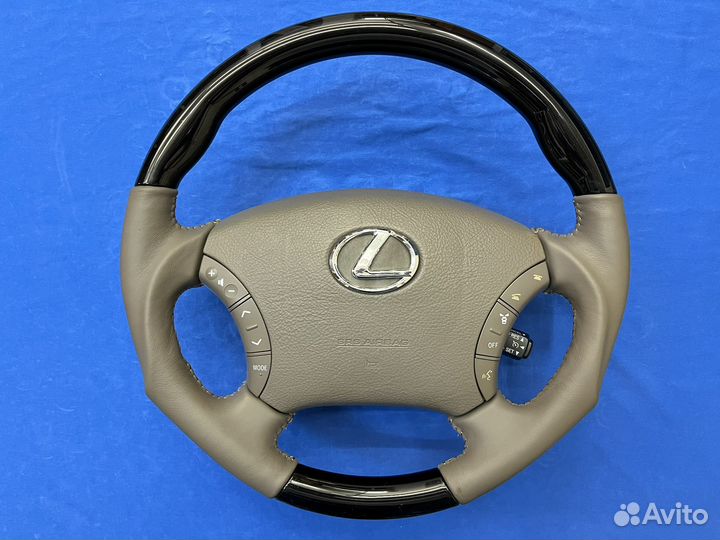 Анатомический руль с черной косточкой Toyota Lexus