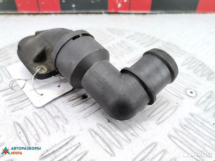 Корпус термостата Volkswagen Golf 3 1995