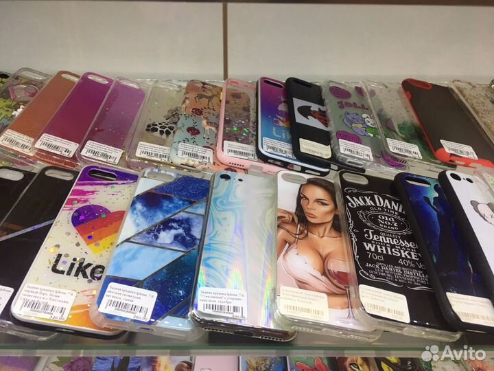 Чехлы на iPhone 7