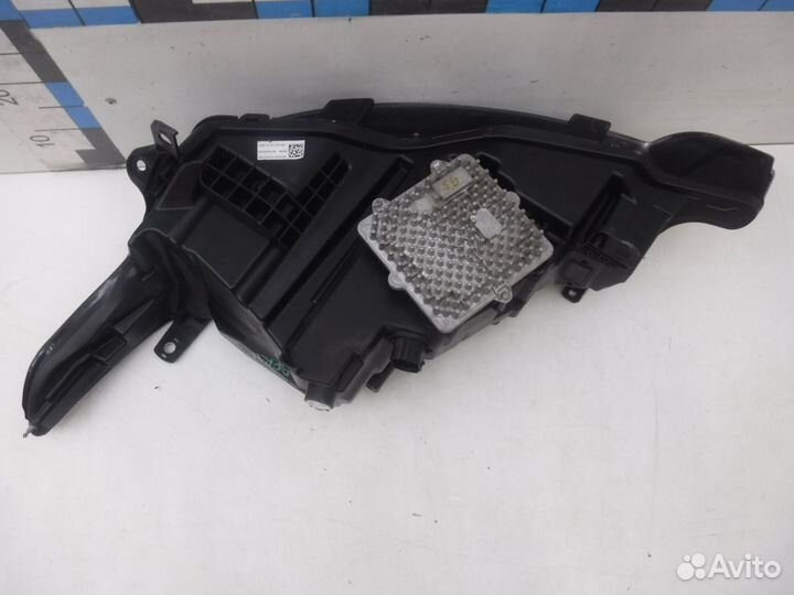 Фара правая Land Rover Range Rover Sport