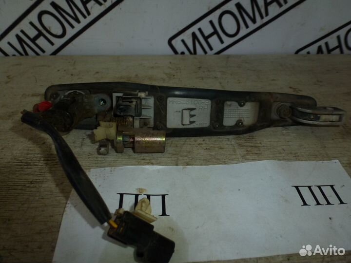 Ручка двери Митсубиси Ланцер 9