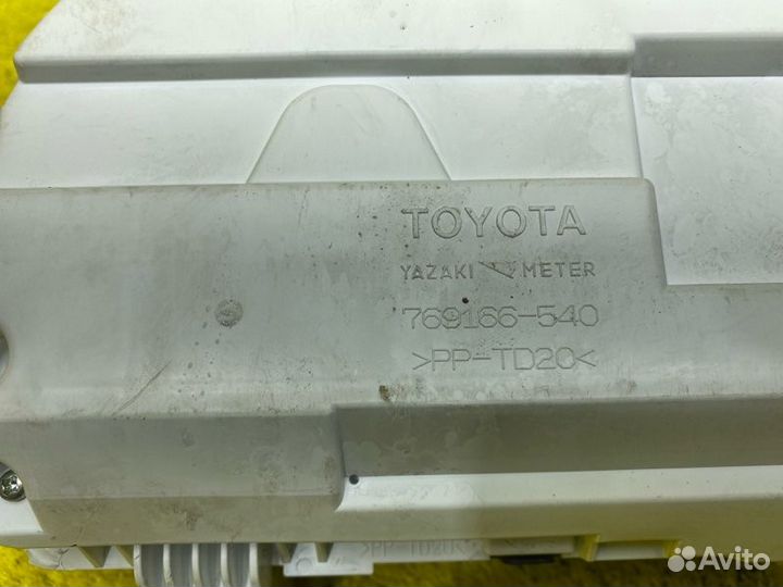 Спидометр передний Toyota Alphard/Vellfire