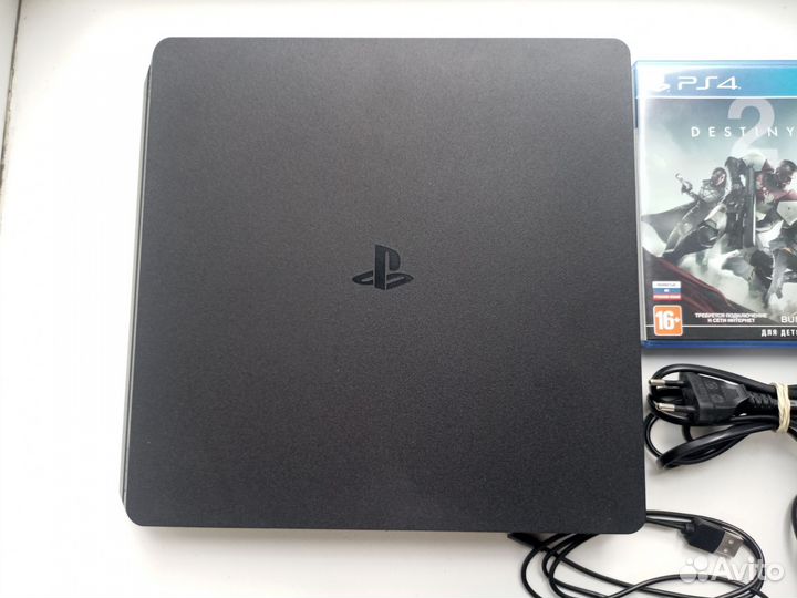 Sony PlayStation 4 slim PS4 + 2 геймпада + диск