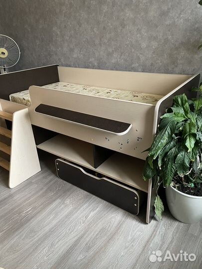 Кровать детская