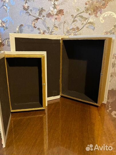 Деревянная шкатулка