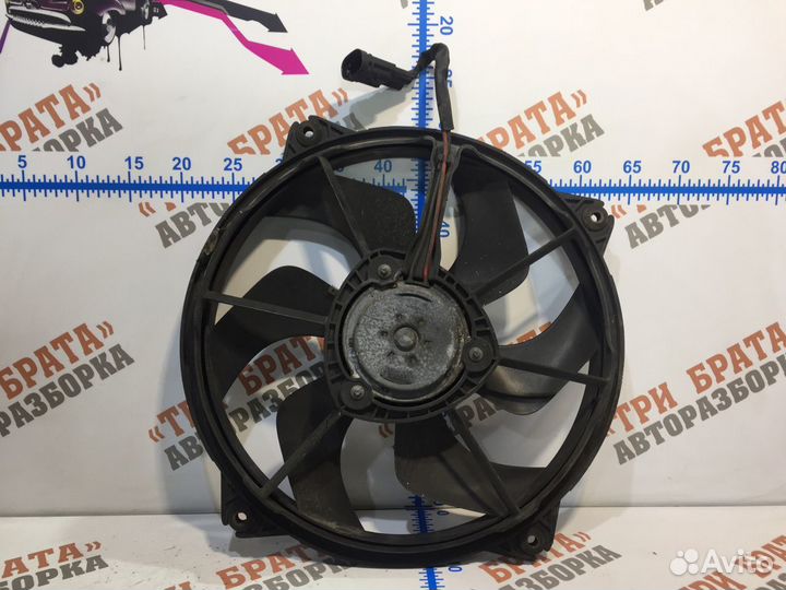 Ситроен С4 Пикассо Вентилятор охлаждения двигателя