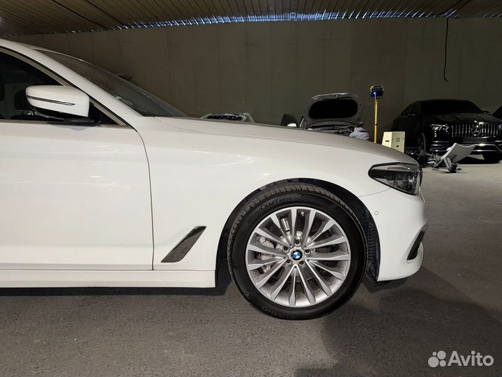 BMW 5 серия 2.0 AT, 2020, битый, 99 800 км