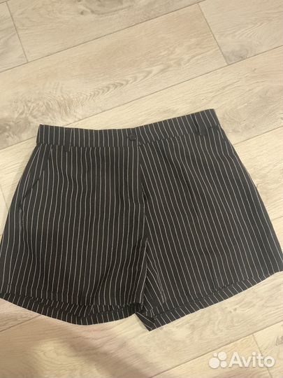 Шорты женские