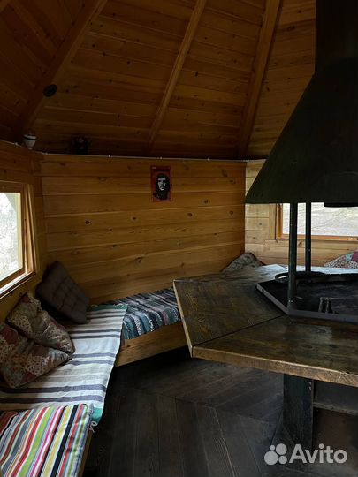 Дом 10м² на участке 1сот