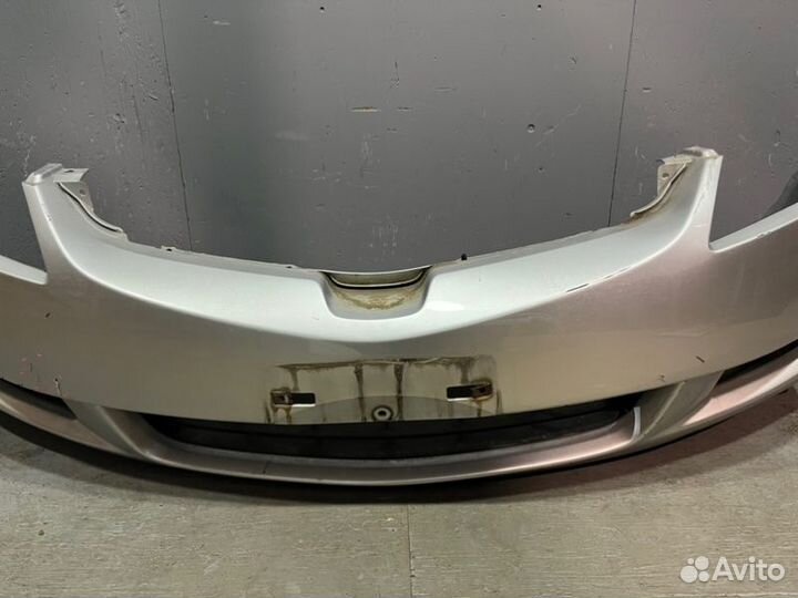 Бампер передний Honda Civic 8 4D FD