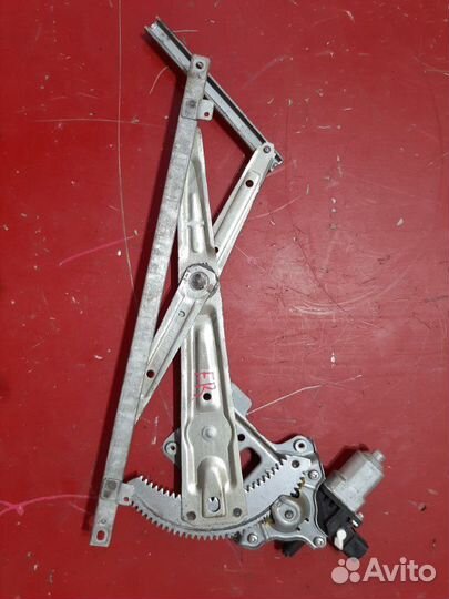 Механизм стеклоподъемника передний правый