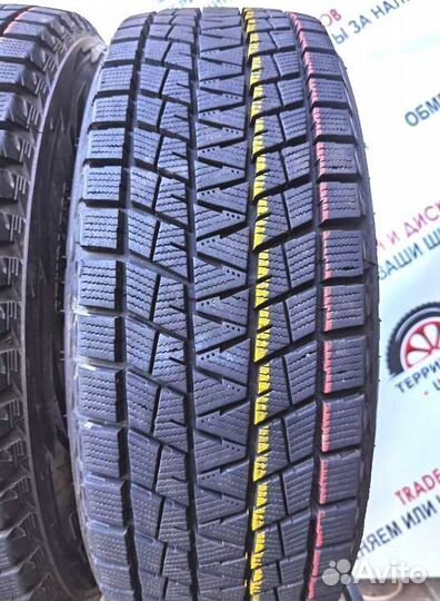 Bridgestone Blizzak DM-V1 215/65 R16 98Q