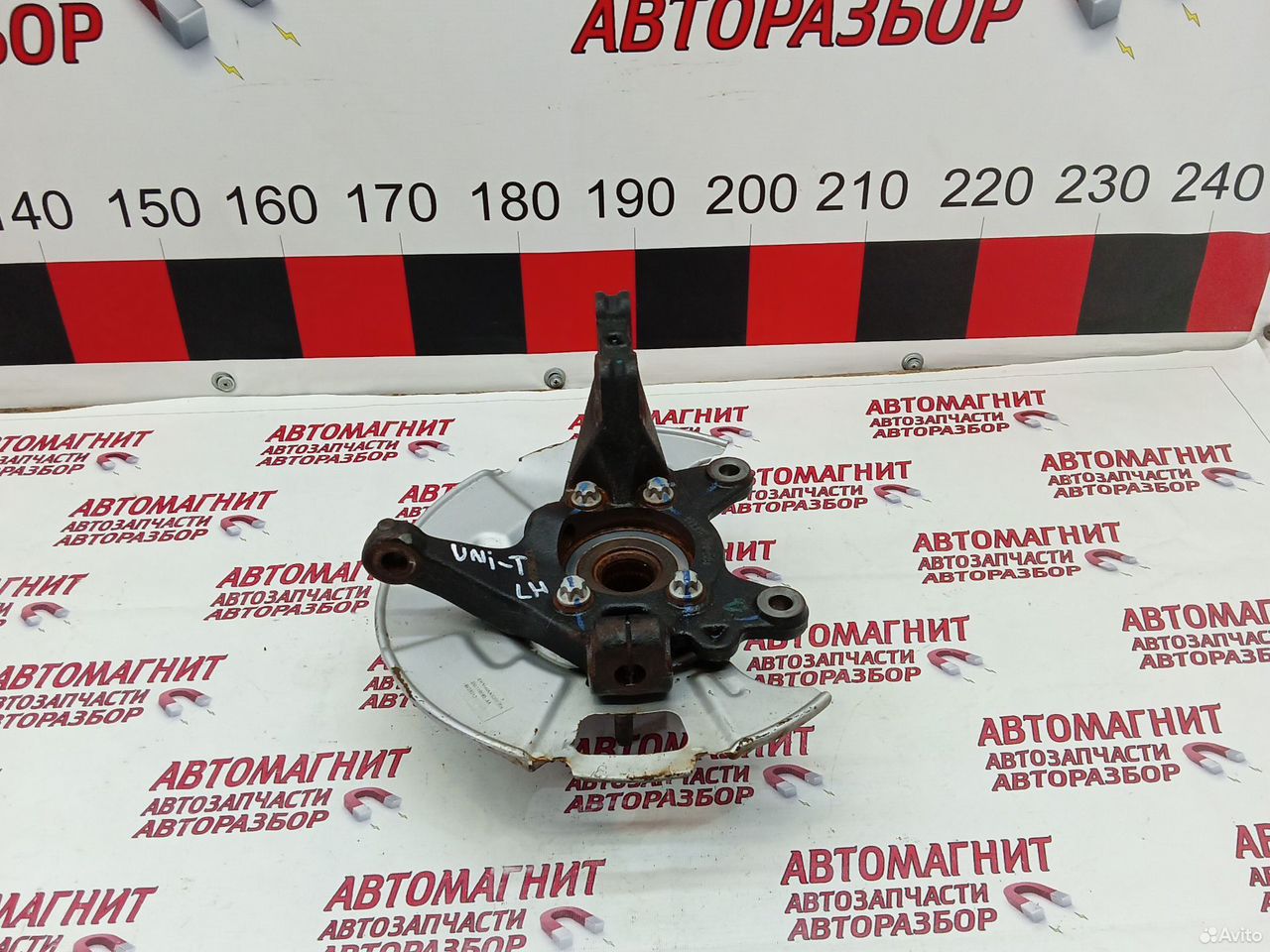 Кулак поворотный левый Changan Uni-T