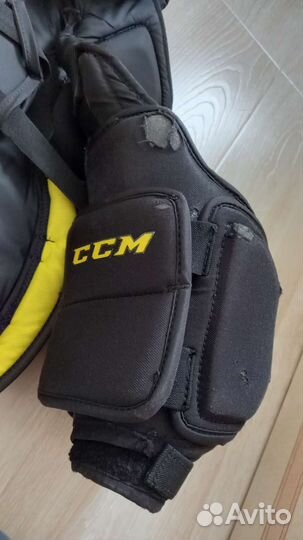 Вратарский нагрудник ccm