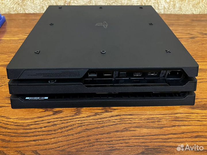 Sony playstation 4 pro 1tb