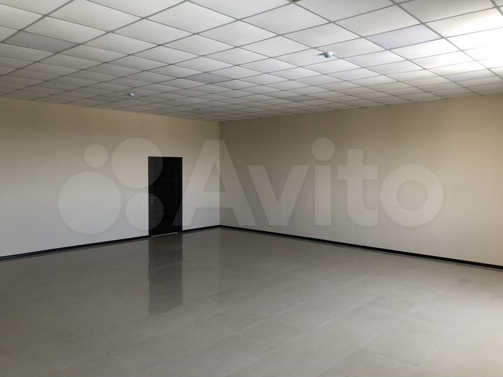 Офисные помещения свободного назначения, 900 м²