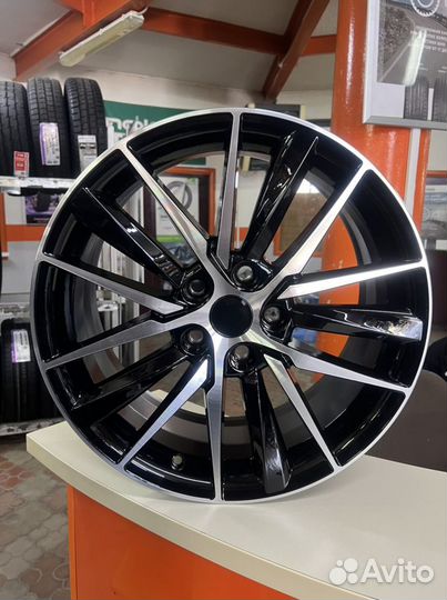 18x8.0 5x114.3 ET50 Toyota Camry V75 2022г Black