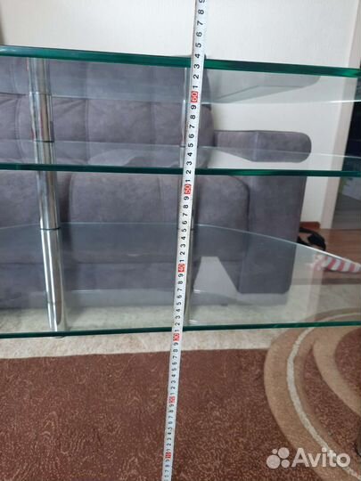 Стеклянная тумба под тв