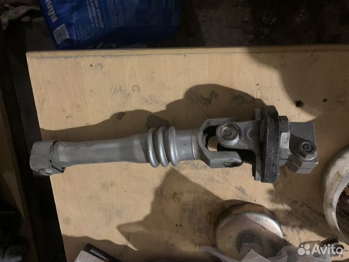 Рулевой карданчик Mercedes