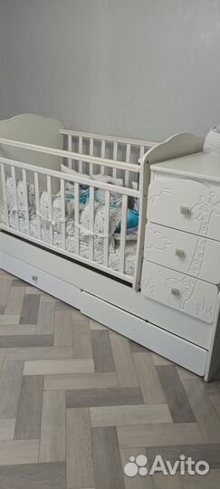Детская кроватка- трансформер с маятником