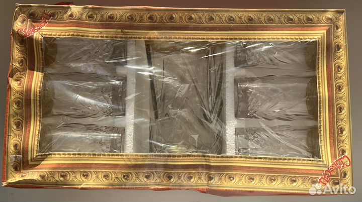 Графин со стаканами