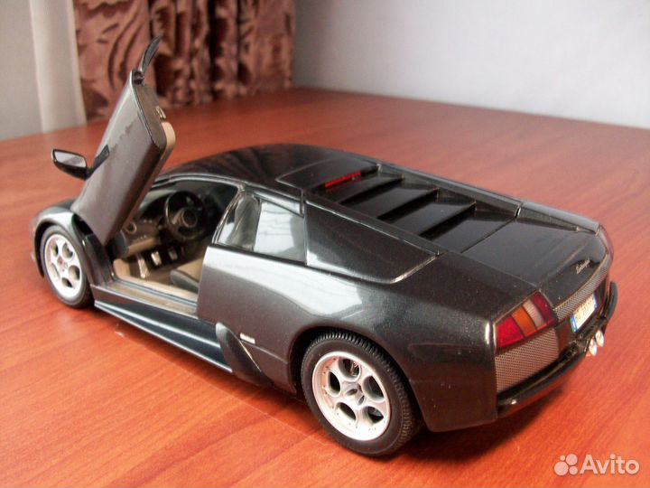 Модель Maisto 1/18 Lamborghini Murcielago V12 6.2