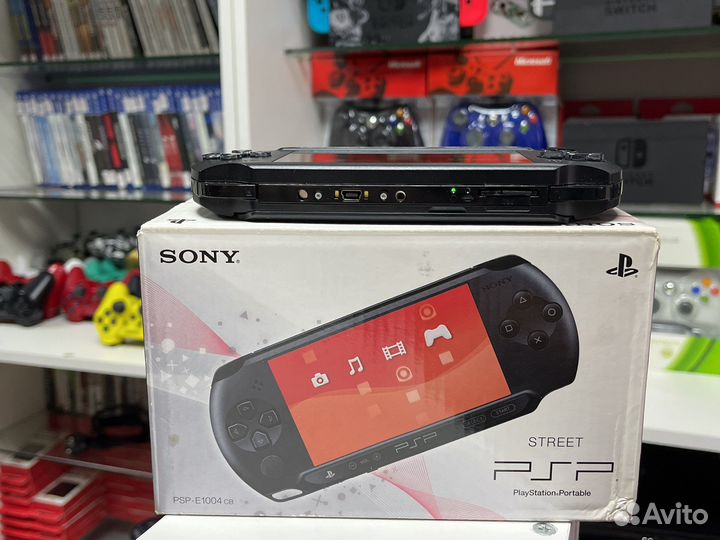 Sony PSP street в коробке + 70 игр + 64 гб