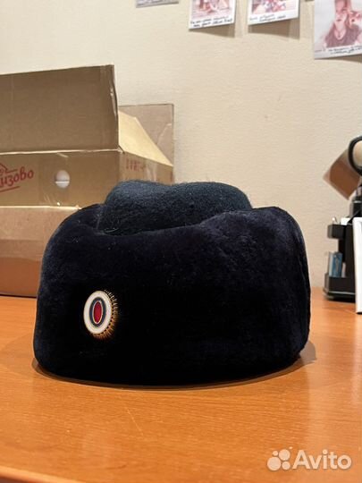 Женская шапка