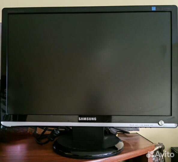 Монитор Samsung SyncMaster 226bw