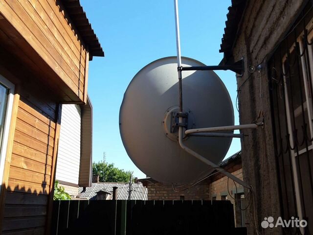 Спутниковая тарелка бу 1, 2 м х 1,4 м