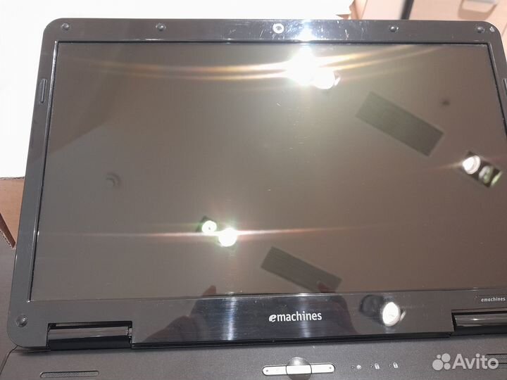 Ноутбук EMachines E525 б/у