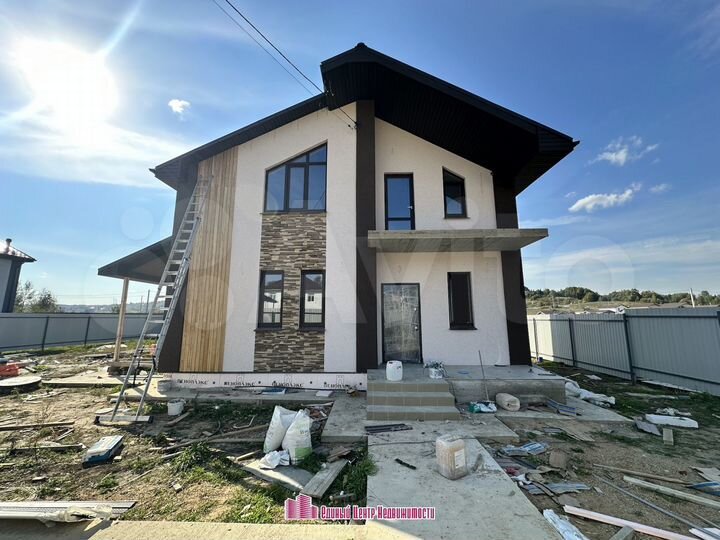 Дом 160 м² на участке 7,5 сот.