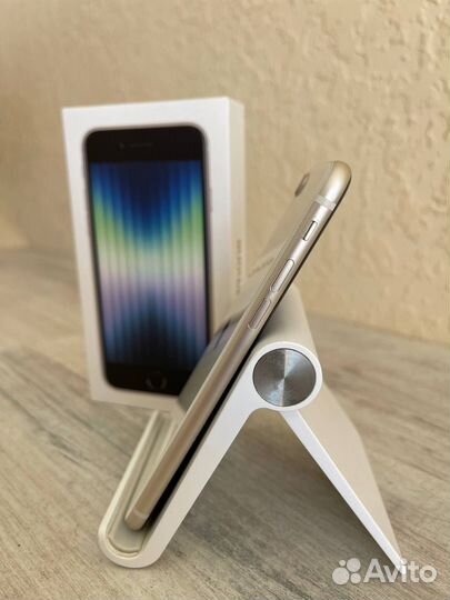 iPhone SE (2022), 64 ГБ