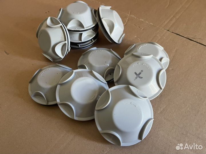 Крышка фары Лада Веста. Проводка