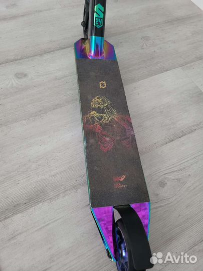 Трюковой самокат Skip