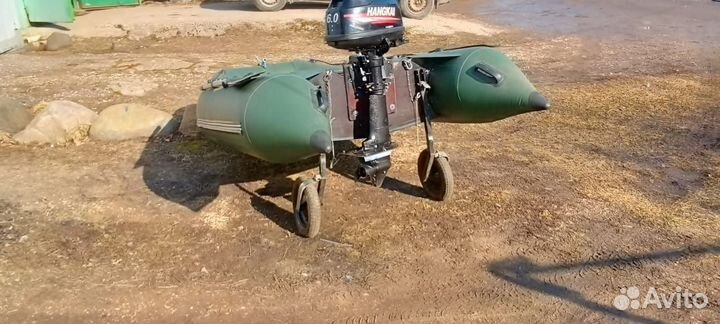 Моторная лодка