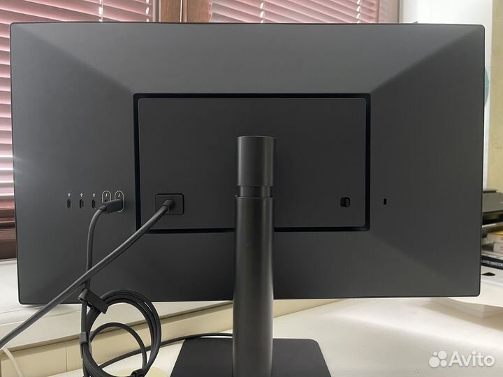 Монитор 24 LG UltraFine 4K