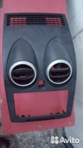 Панель центральной консоли Nissan Qashqai J10