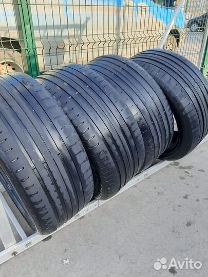 Goodyear Eagle F1 AT 285/40 R21