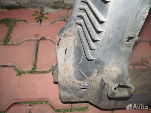 Панель передняя (телевизор) Volkswagen Golf 5